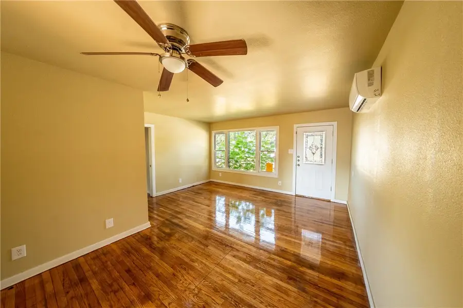 616 S Wanda Drive, Kingsville, TX 78363 - Image #3