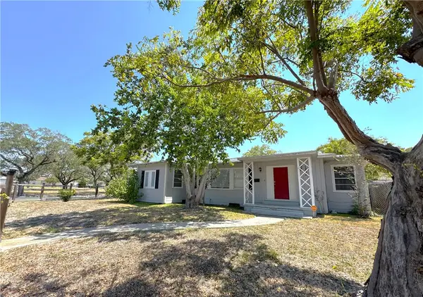 1202 Brentwood Drive, Corpus Christi, TX 78404