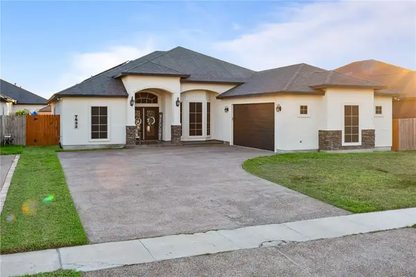 7833 Stampede Drive, Corpus Christi, TX 78414