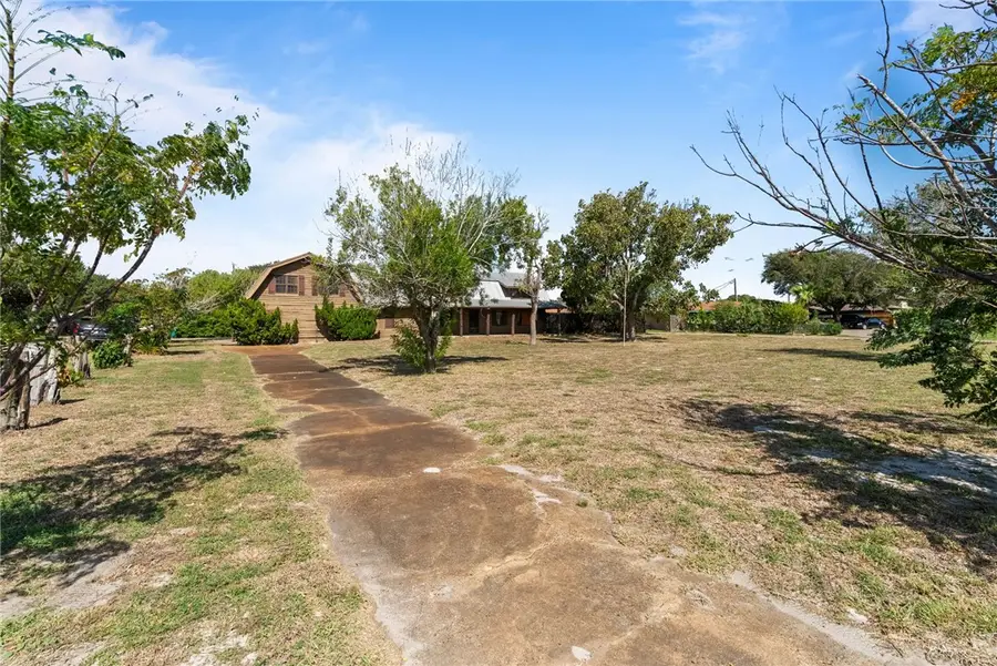 1940 S Commercial Street, Aransas Pass, TX 78336 - Image #2