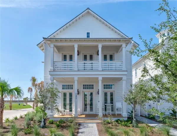 121 Waters Edge Street, Port Aransas, TX 78373