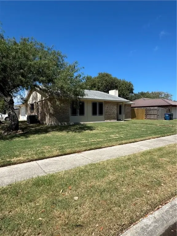 3914 Wagner Lee Drive, Corpus Christi, TX 78418 - Image #3
