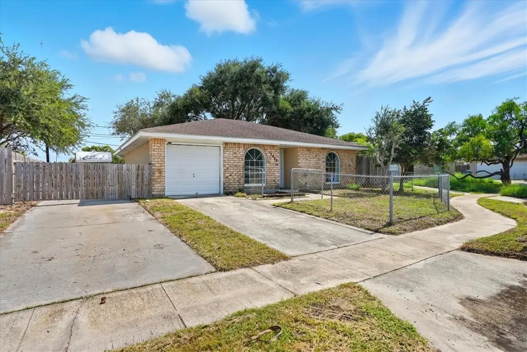 2838 Ransom Island Drive, Corpus Christi, TX 78418 - Image #1
