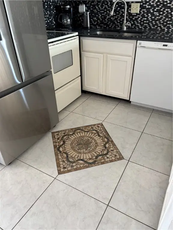 202 Reef Avenue #407, Corpus Christi, TX 78402 - Image #3