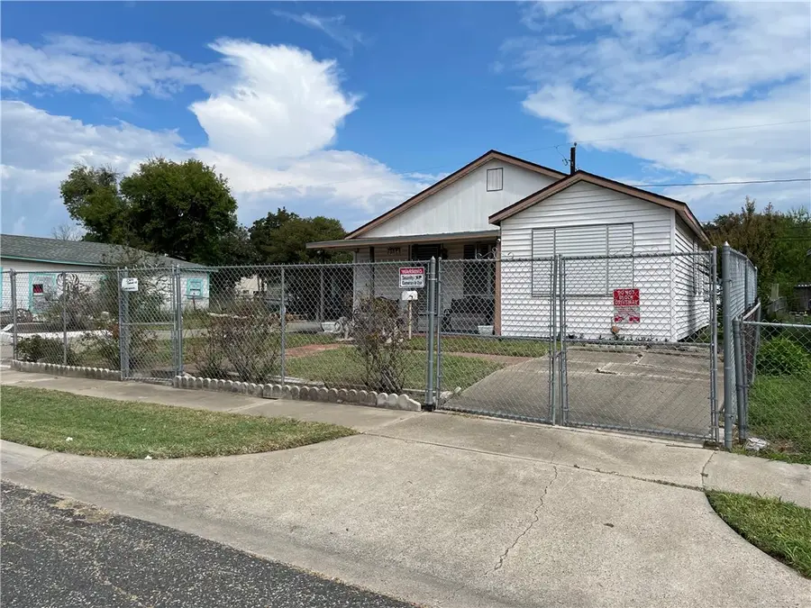2504 Goliad Street, Corpus Christi, TX 78405 - Image #3