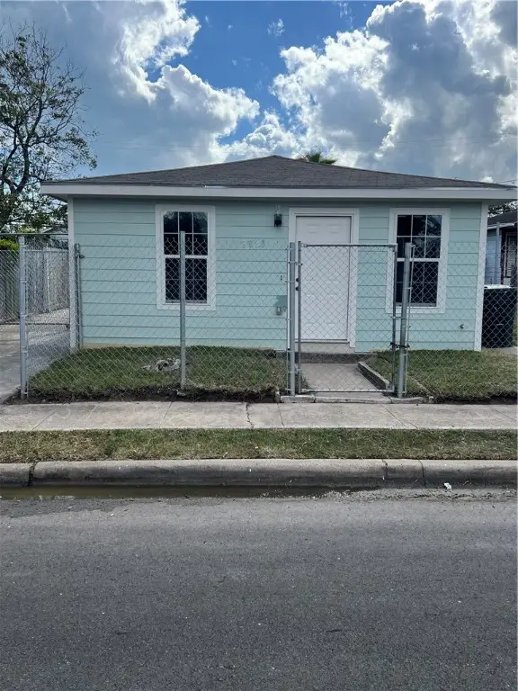 2838 Greenwood Drive, Corpus Christi, TX 78405 - Image #1