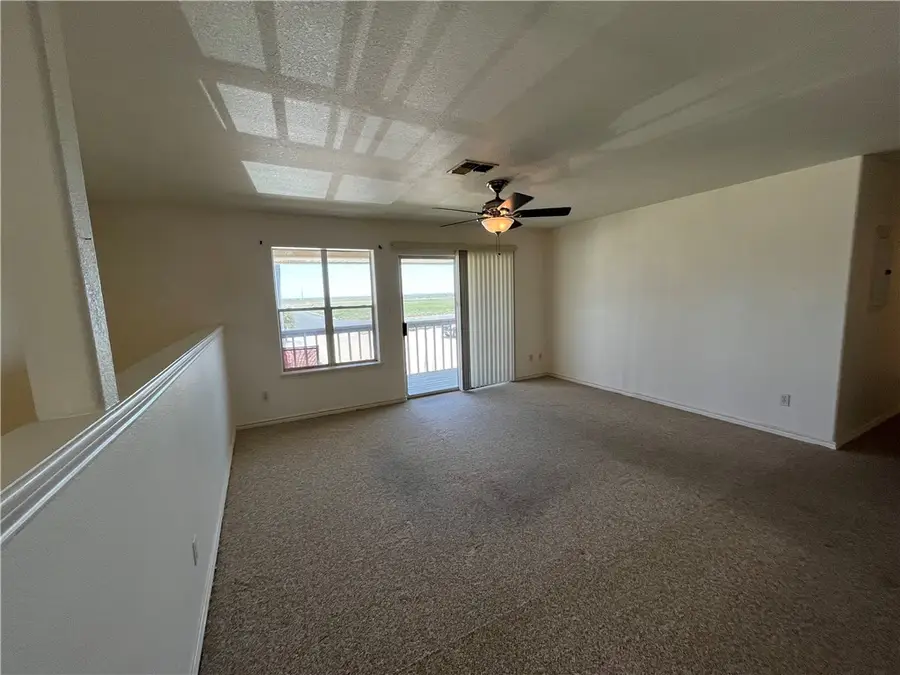 15125 Leeward #9, Corpus Christi, TX 78418 - Image #3