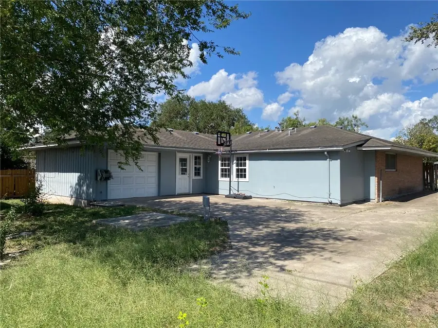 11141 Forest Hill Lane, Corpus Christi, TX 78410 - Image #2