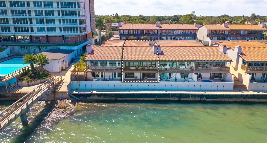 4270 Ocean Drive #7, Corpus Christi, TX 78411 - Image #3