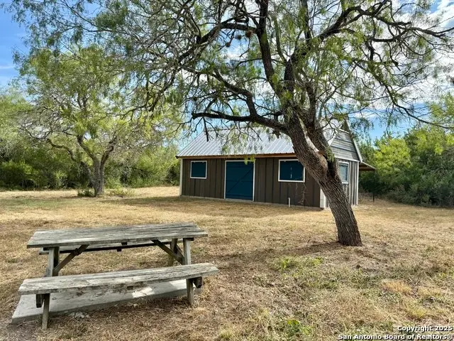 731 Cr 325, George West, TX 78022 - Image #1