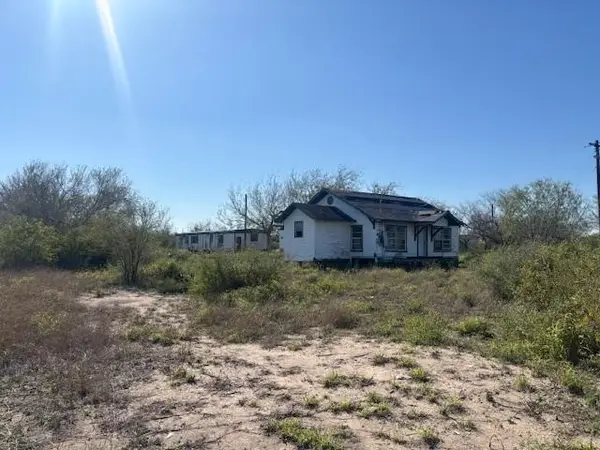 138 Cr 307, Orange Grove, TX 78372