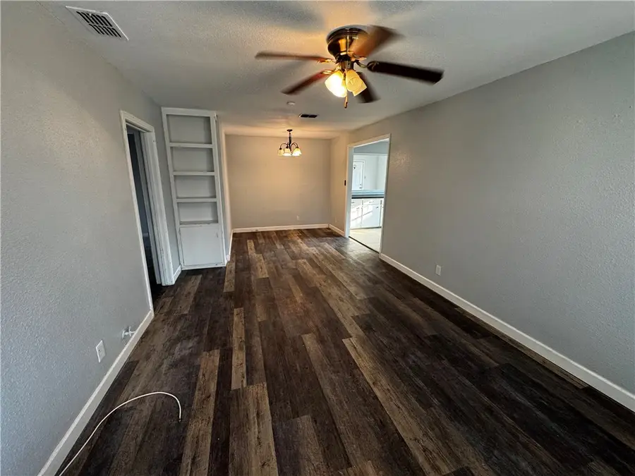 5314 Navarro Street, Corpus Christi, TX 78415 - Image #3