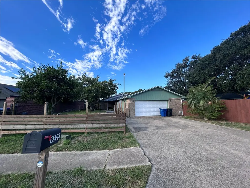 9525 Lovebird Street, Corpus Christi, TX 78418 - Image #1
