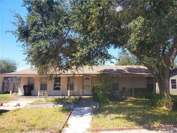 1710 E Johnston Avenue, Kingsville, TX 78363
