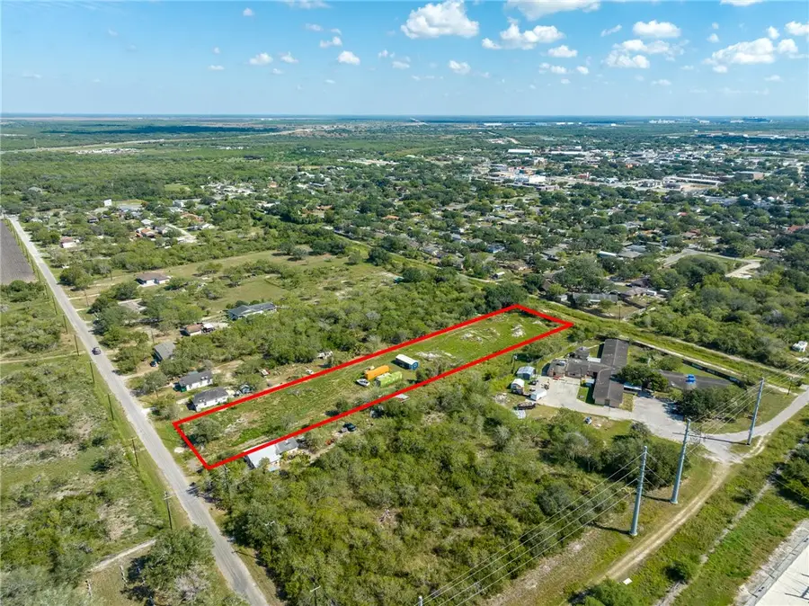 505 1/2 Cemetery Street, Sinton, TX 78387 - Image #3