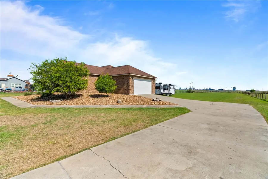 7064 Buddy Ganem Drive, Portland, TX 78374 - Image #3