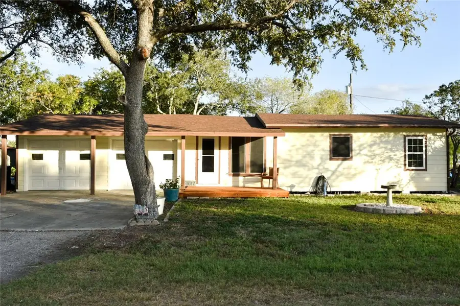 2317 Roma Street, Agua Dulce, TX 78330 - Image #3