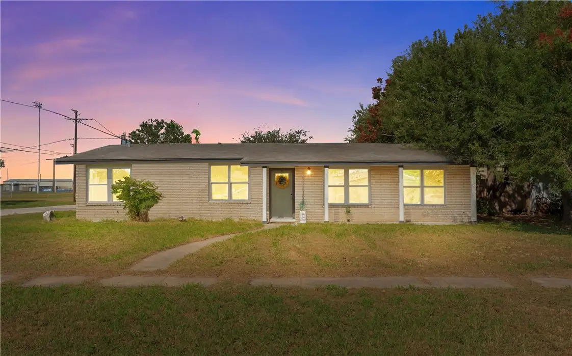 2575 San Angelo Avenue, Ingleside, TX 78362 - Image #1