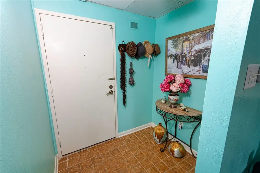 4600 Ocean Drive #307, Corpus Christi, TX 78412 - Image #2