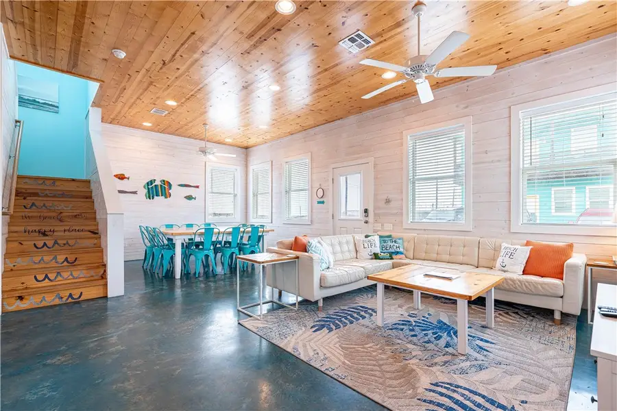 604 Gulf Village Drive, Port Aransas, TX 78373 - Image #3