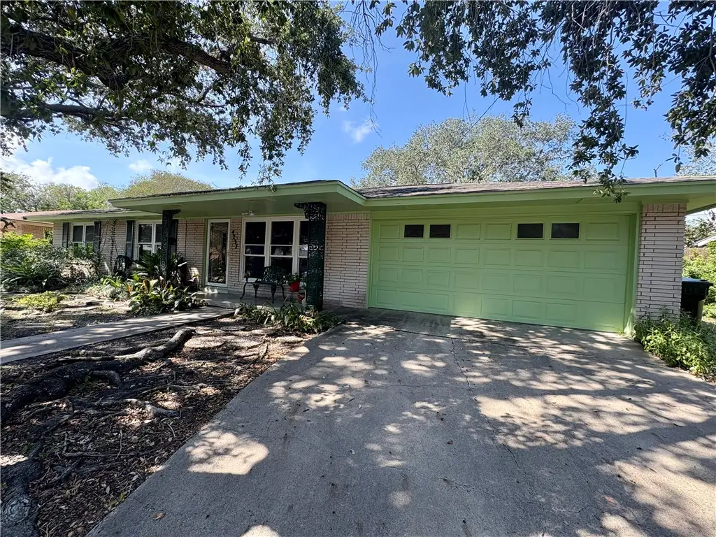4237 Dody Street, Corpus Christi, TX 78411 - Image #1