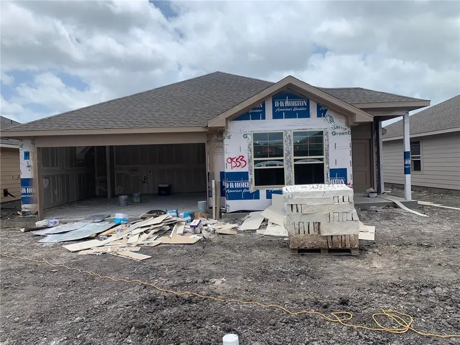 9533 Danish Oak Drive, Corpus Christi, TX 78410 - Image #3