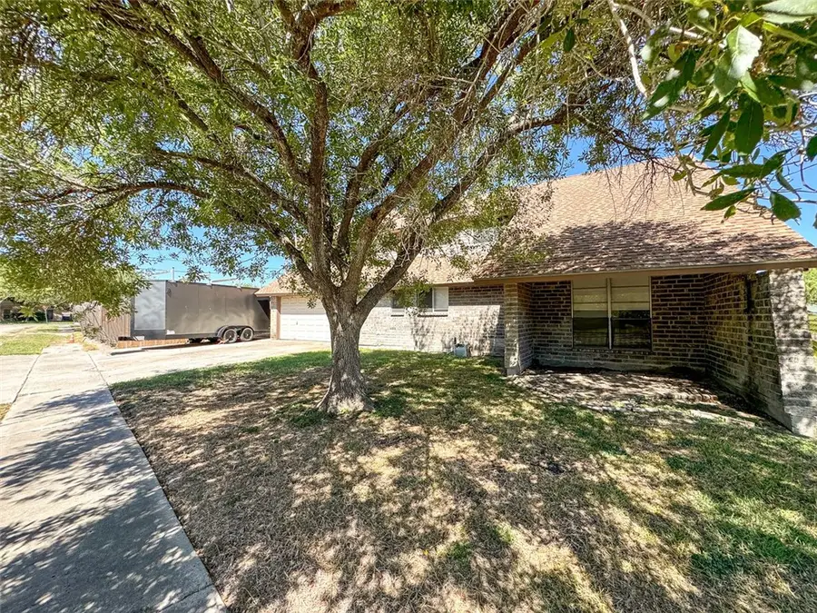 845 Egyptian Drive, Corpus Christi, TX 78412 - Image #3