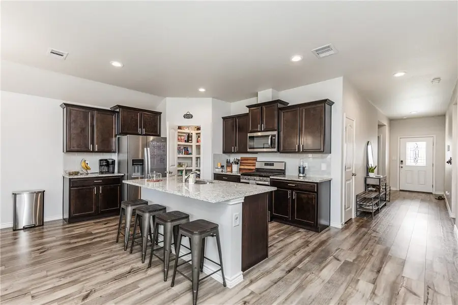 2758 Excelsior Boulevard, Corpus Christi, TX 78415 - Image #3