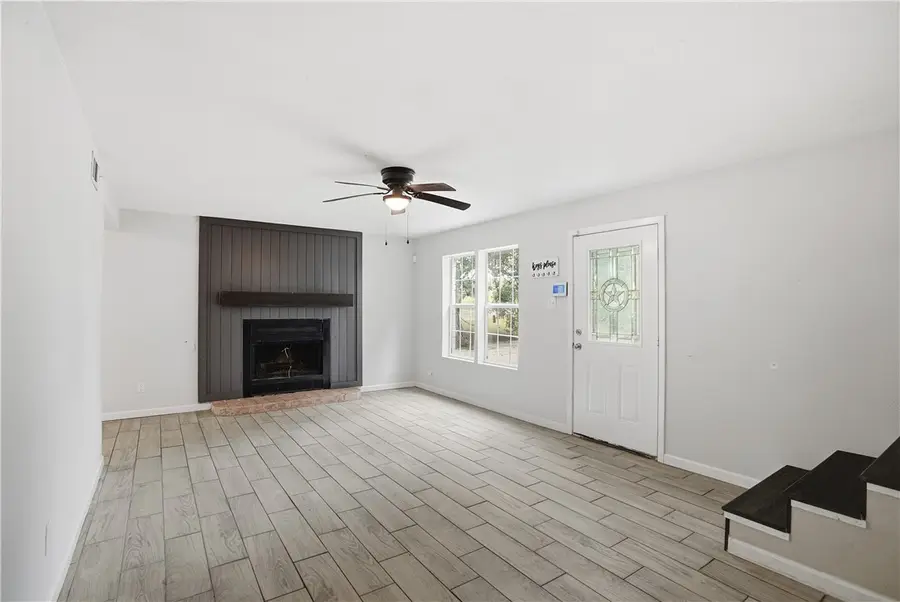 807 NE Frontage, Beeville, TX 78102 - Image #3