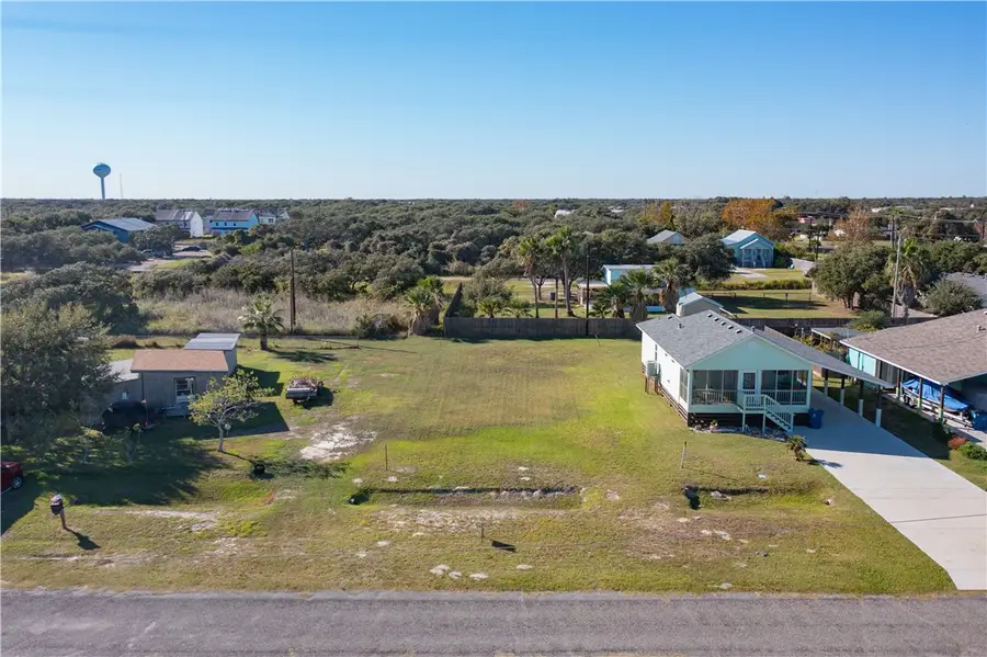 1511 S Pearl Street, Rockport, TX 78382 - Image #3