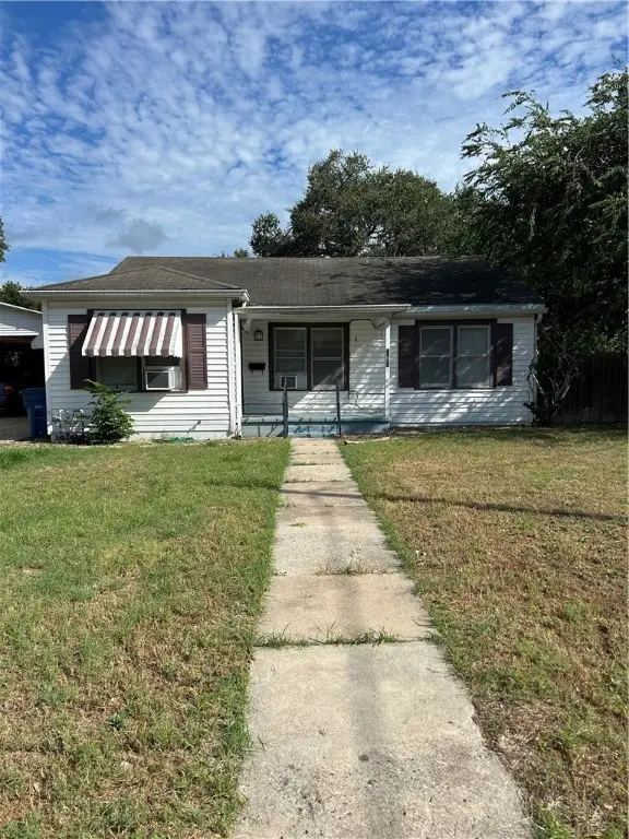 705 E Fannin Street, Beeville, TX 78102 - Image #3