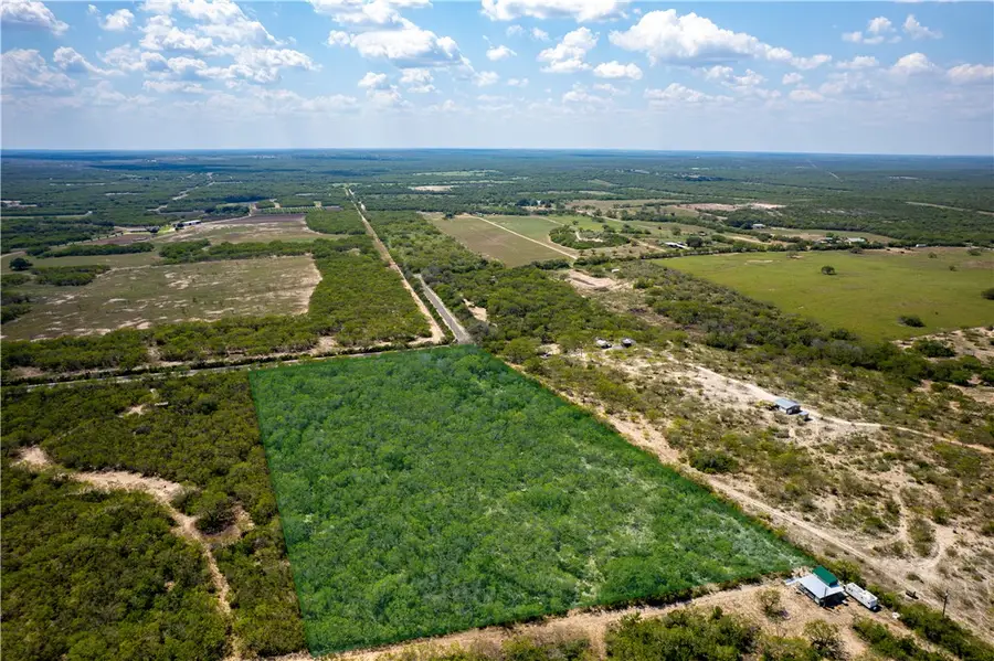 10.81 acres Cr 170, George West, TX 78022 - Image #3