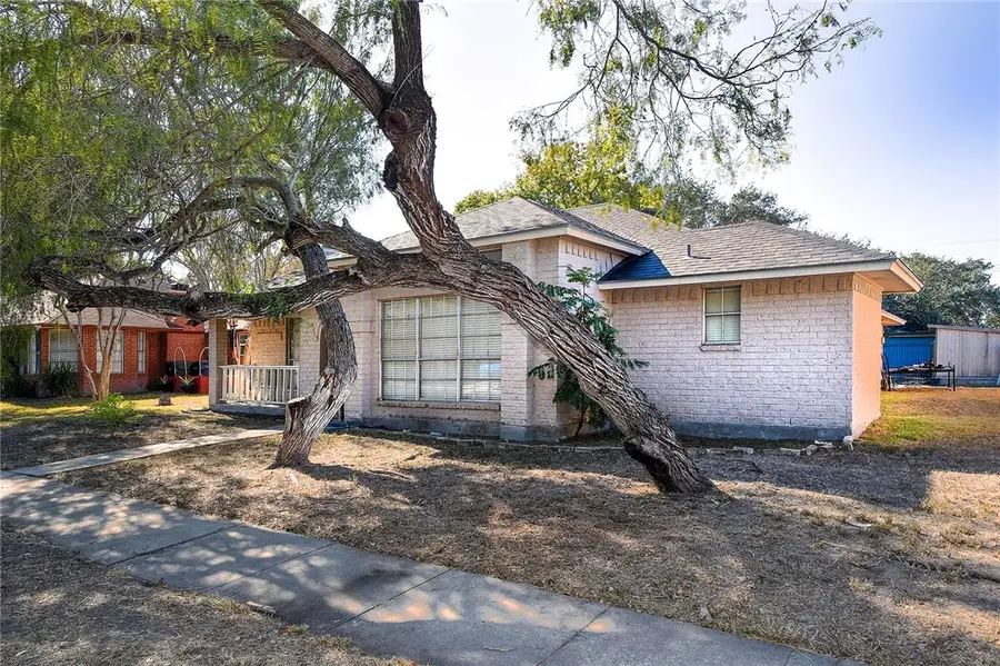 2925 Hilldale Drive, Corpus Christi, TX 78415 - Image #3