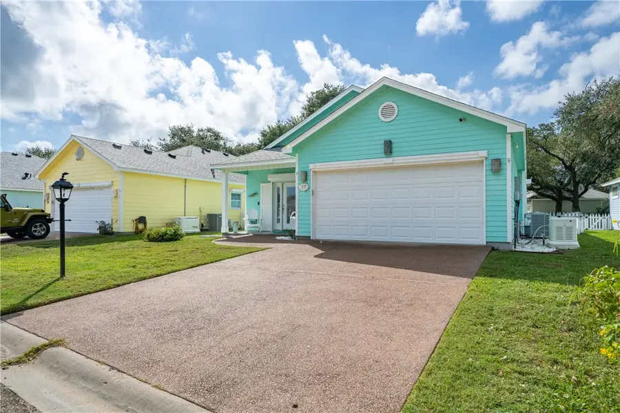 27 Primrose Drive, Rockport, TX 78382 - Image #3