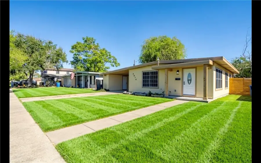 4814 Kasper Street, Corpus Christi, TX 78415 - Image #2