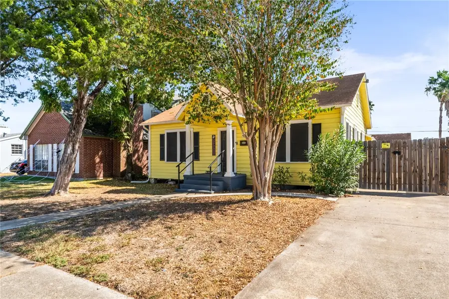 409 Southern Street, Corpus Christi, TX 78404 - Image #2