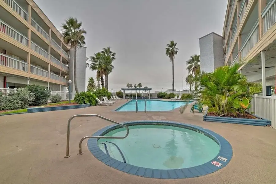 3938 Surfside Boulevard #3222, Corpus Christi, TX 78402 - Image #3