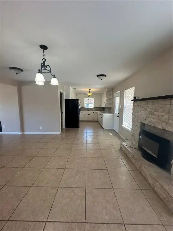 1602 Mesquite Avenue, Three Rivers, TX 78071 - Image #3