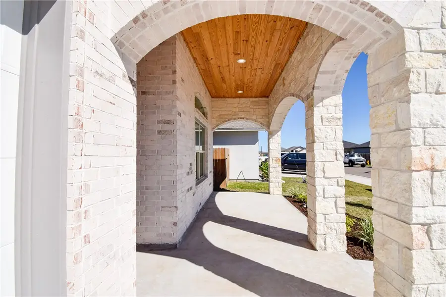 4201 Jack Shuff Drive, Corpus Christi, TX 78414 - Image #2