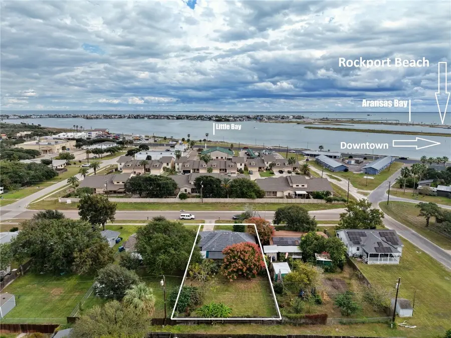 1209 Omohundro Street, Rockport, TX 78382 - Image #2