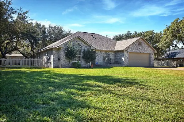 106 N Santa Clara Drive, Rockport, TX 78382