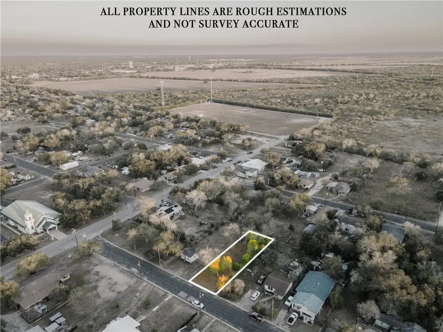 1405 W Springer Street, Beeville, TX 78102 - Image #2