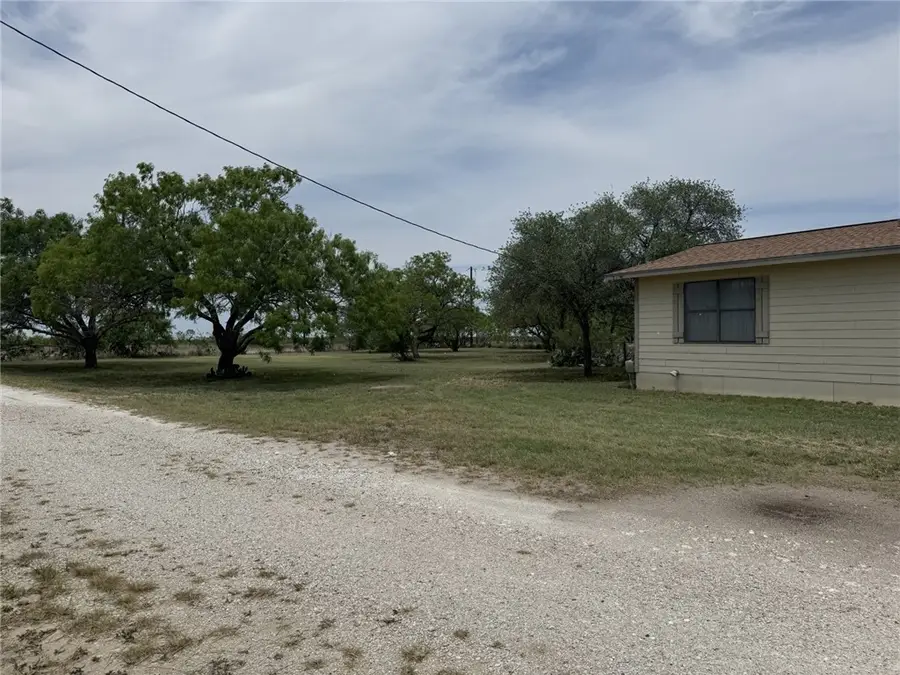 180 Recreation Road 8, Calliham, TX 78007 - #2