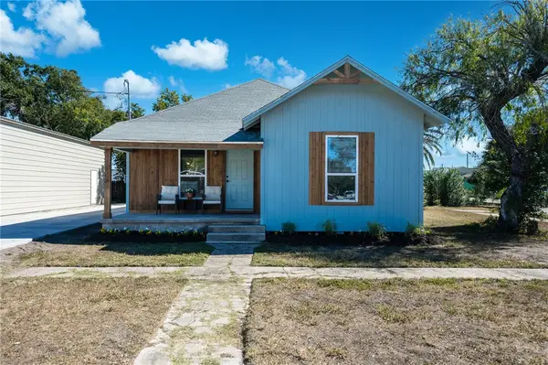 221 S. Mccall, Sinton, TX 78387