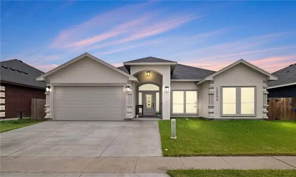 10334 Stone Creek Dr, Corpus Christi, TX 78410