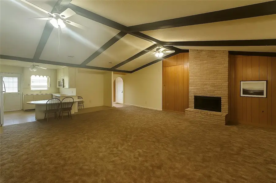 362 Stephens, Lake City, TX 78368 - Image #3