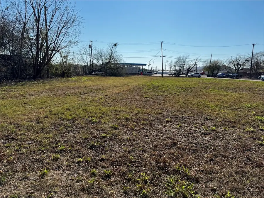 301 Kirkpatrick Street, Taft, TX 78390 - Image #2