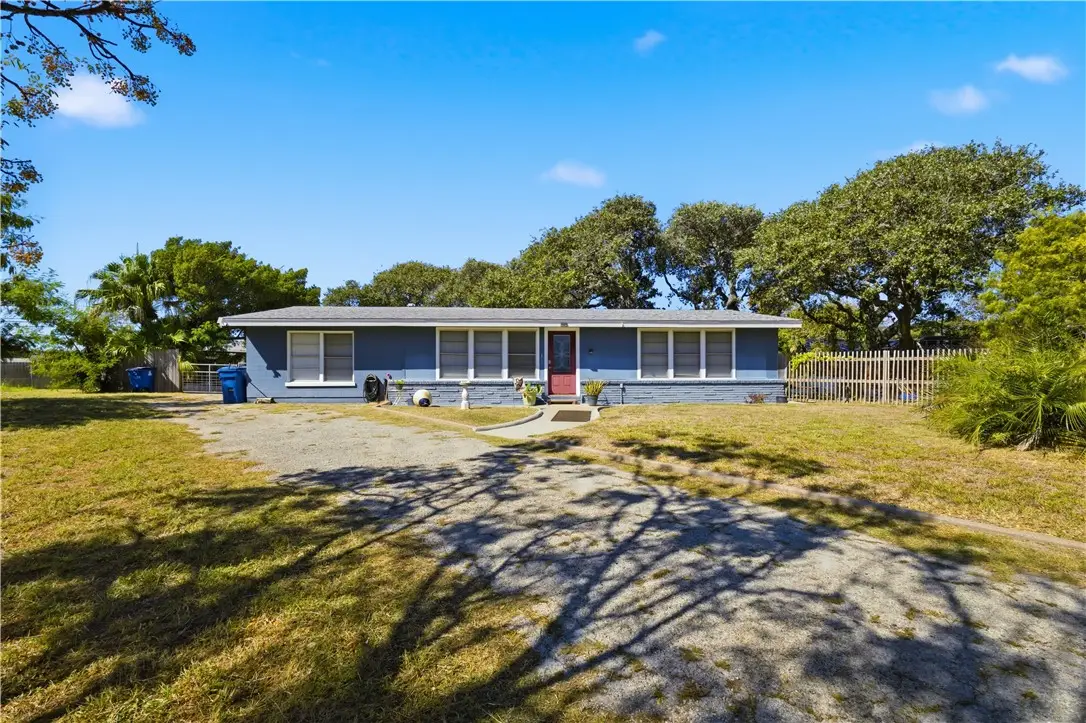 1321 Jenkins Street, Rockport, TX 78382 - Image #1
