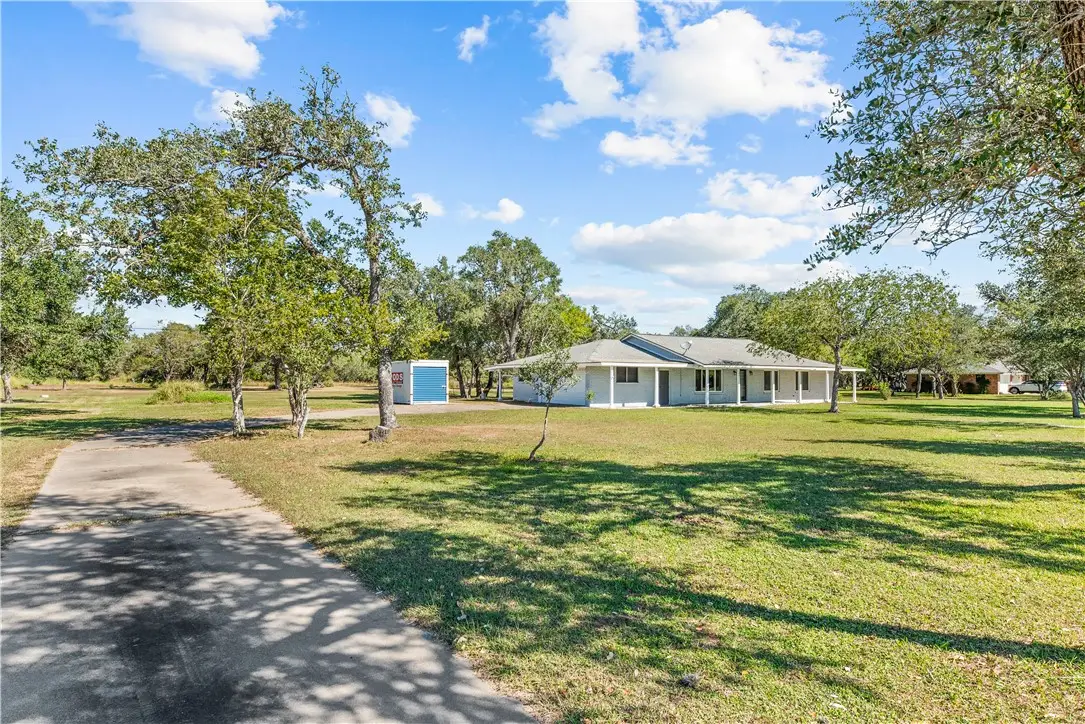 104 Old Beeville Highway, Refugio, TX 78377 - Image #1