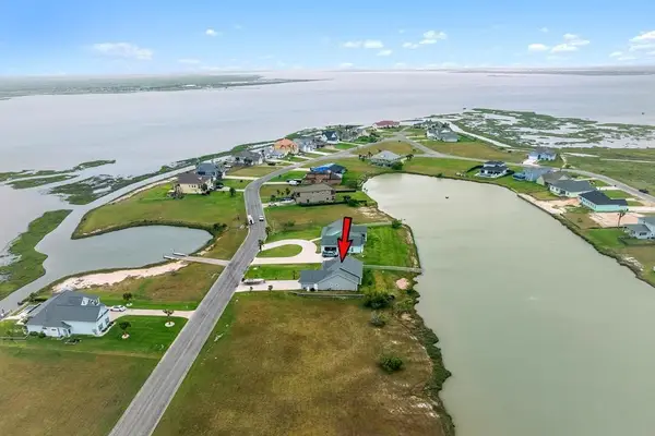 13 Southpointe, Rockport, TX 78382